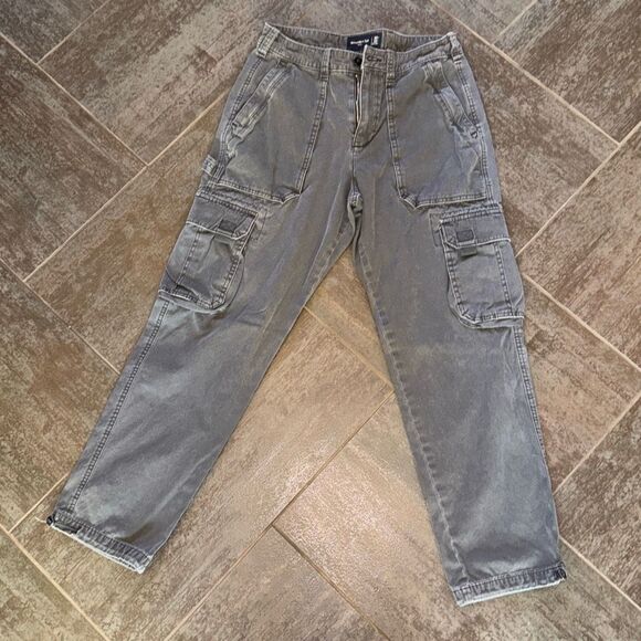 Abercrombie & Fitch Other - Abercrombie and Fitch Men’s Loose Fit Carpenter Pants